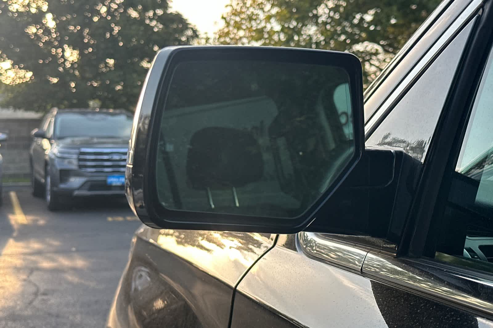 Thumbnail: 2015 Chevrolet Tahoe - 9
