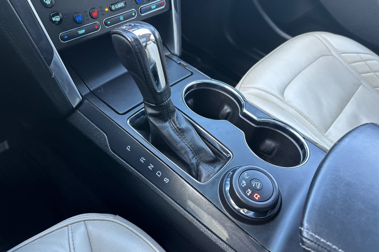 Thumbnail: 2017 Ford Explorer - 24