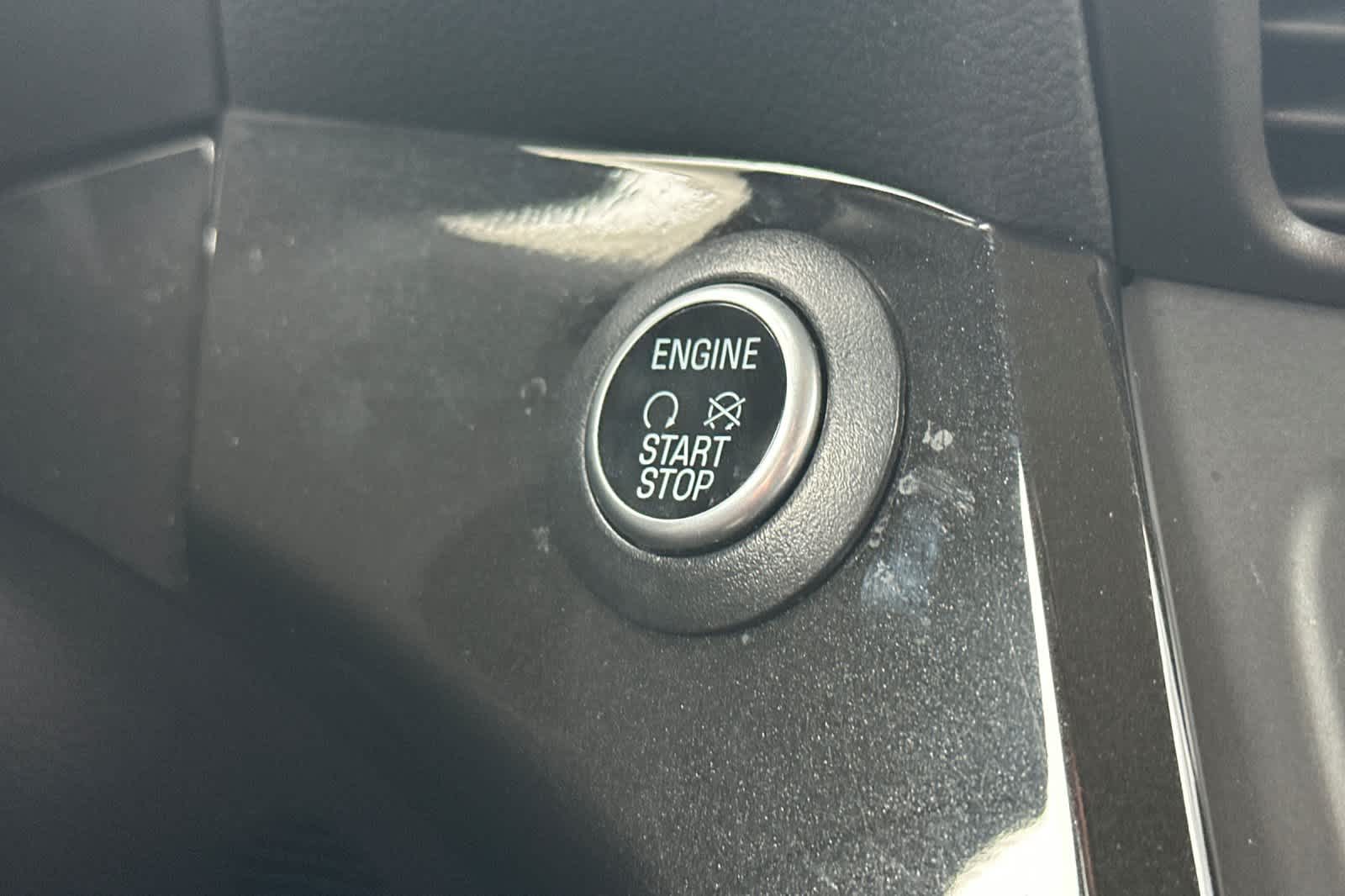 Thumbnail: 2019 Ford Escape - 22