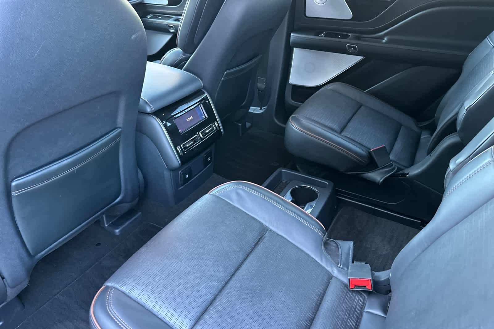 Thumbnail: 2025 Lincoln Aviator - 4