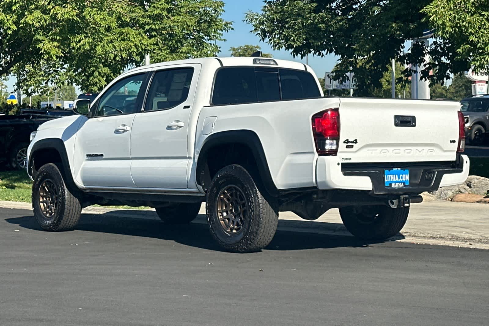 Thumbnail: 2023 Toyota Tacoma - 6