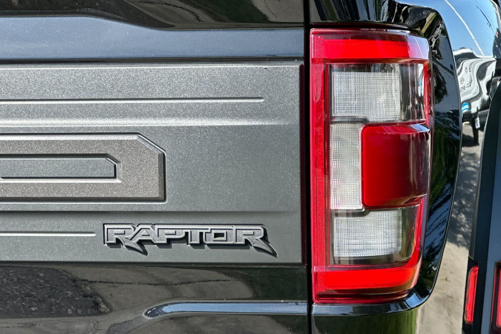 2021 Ford F-150 Raptor 27