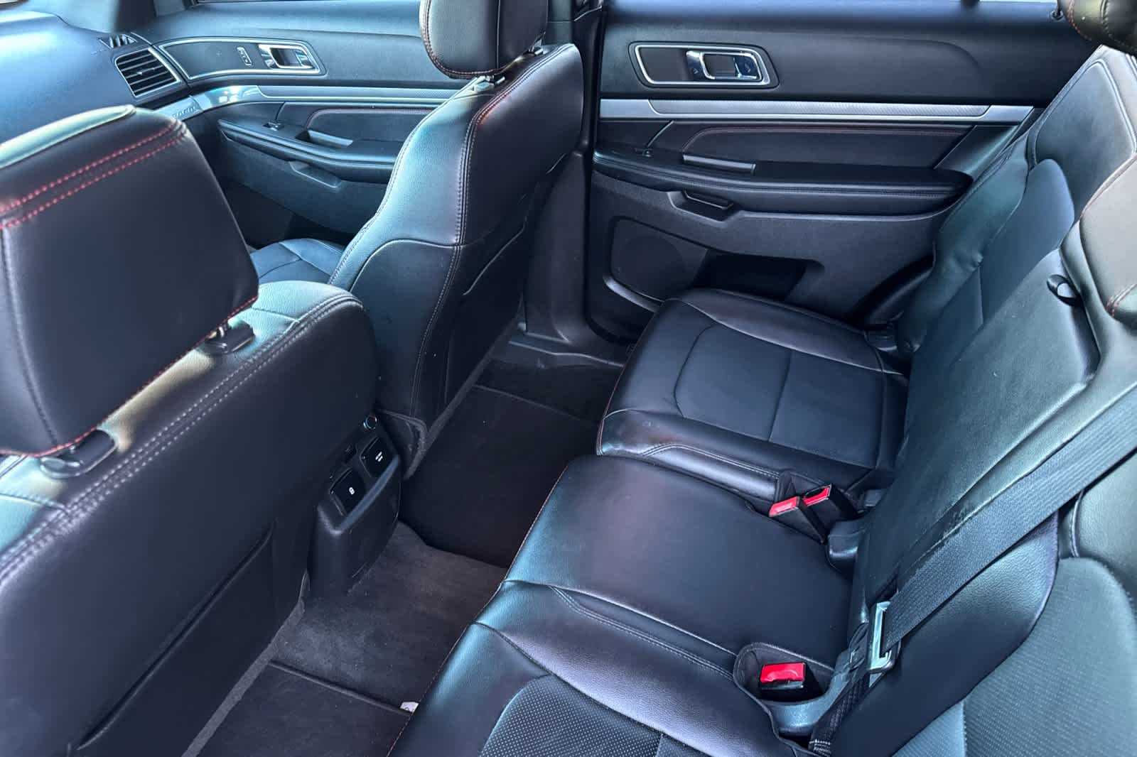 Thumbnail: 2017 Ford Explorer - 4