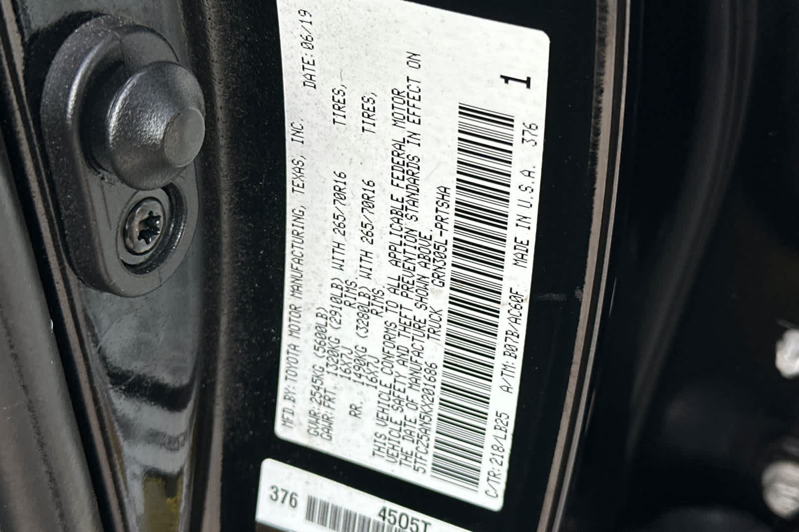 Thumbnail: 2019 Toyota Tacoma - 29