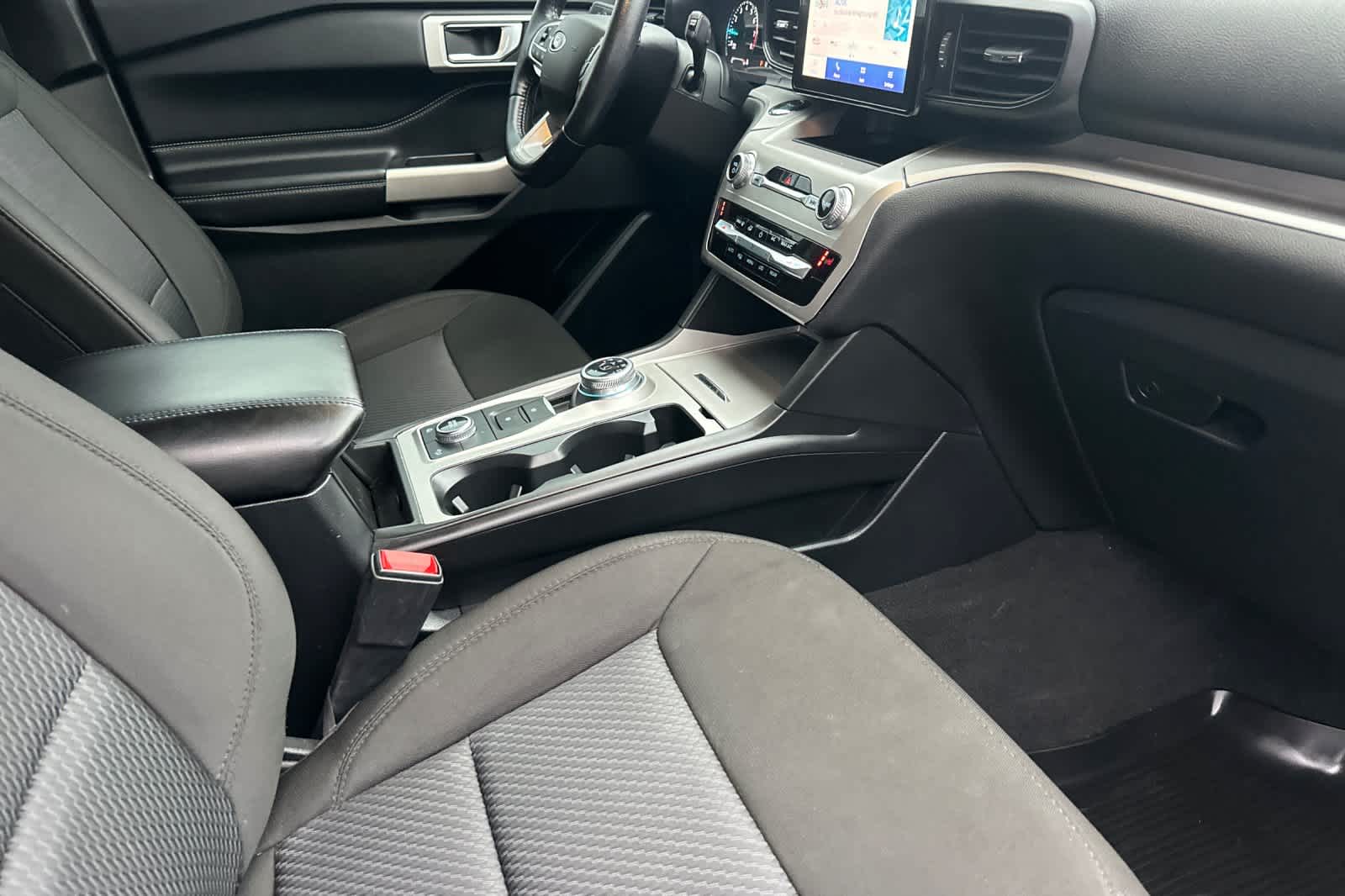 Thumbnail: 2022 Ford Explorer - 17