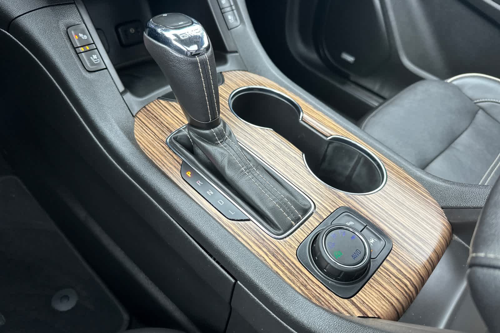 Thumbnail: 2019 GMC Acadia - 23