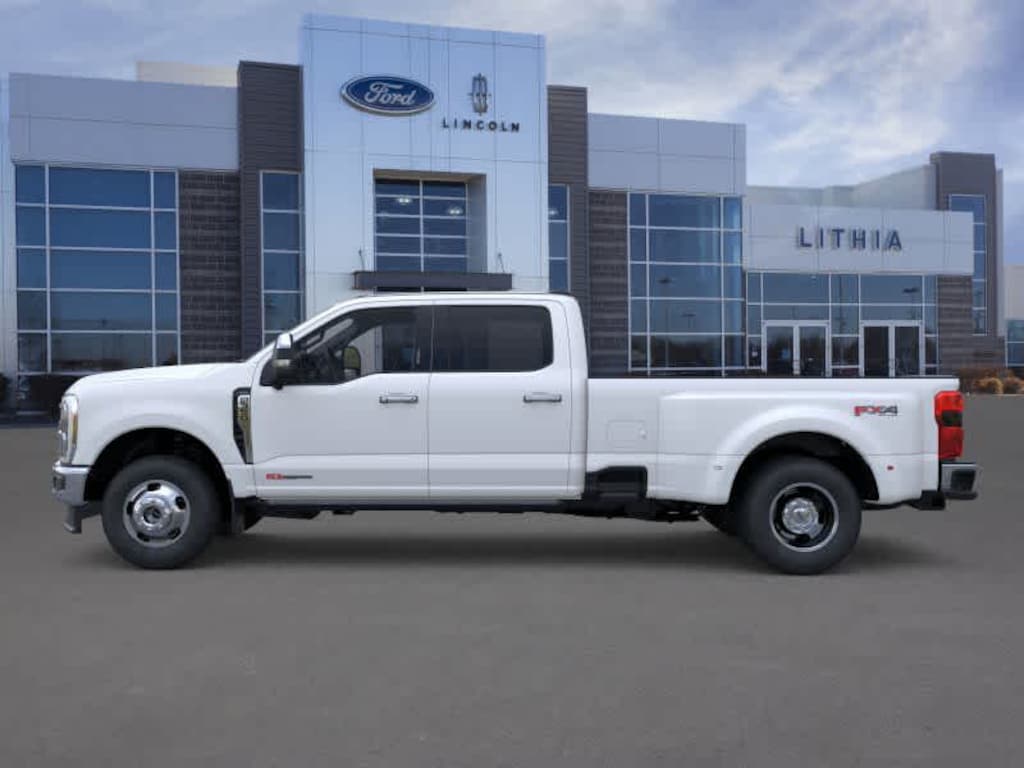 New 2025 Ford F-350 F-350 Lariat Truck Crew Cab
