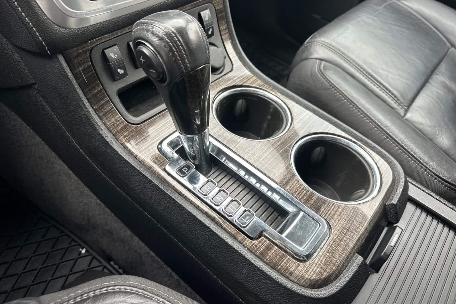 Thumbnail: 2014 GMC Acadia - 22