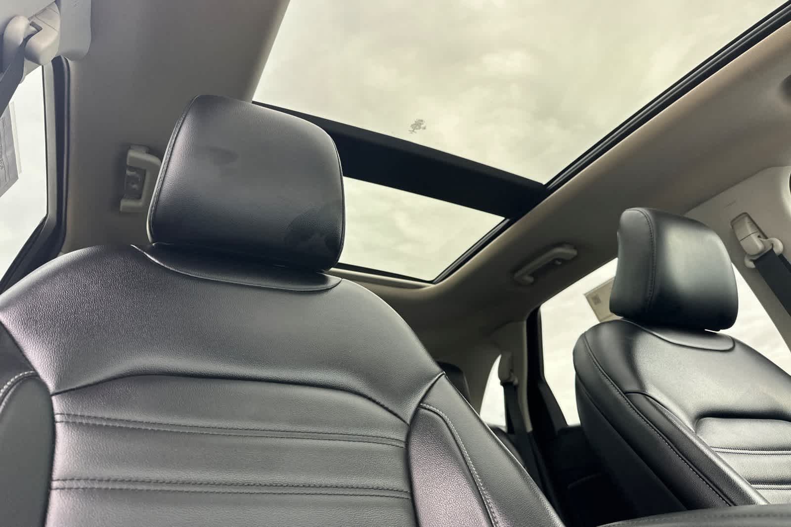 Thumbnail: 2022 Ford Edge - 17