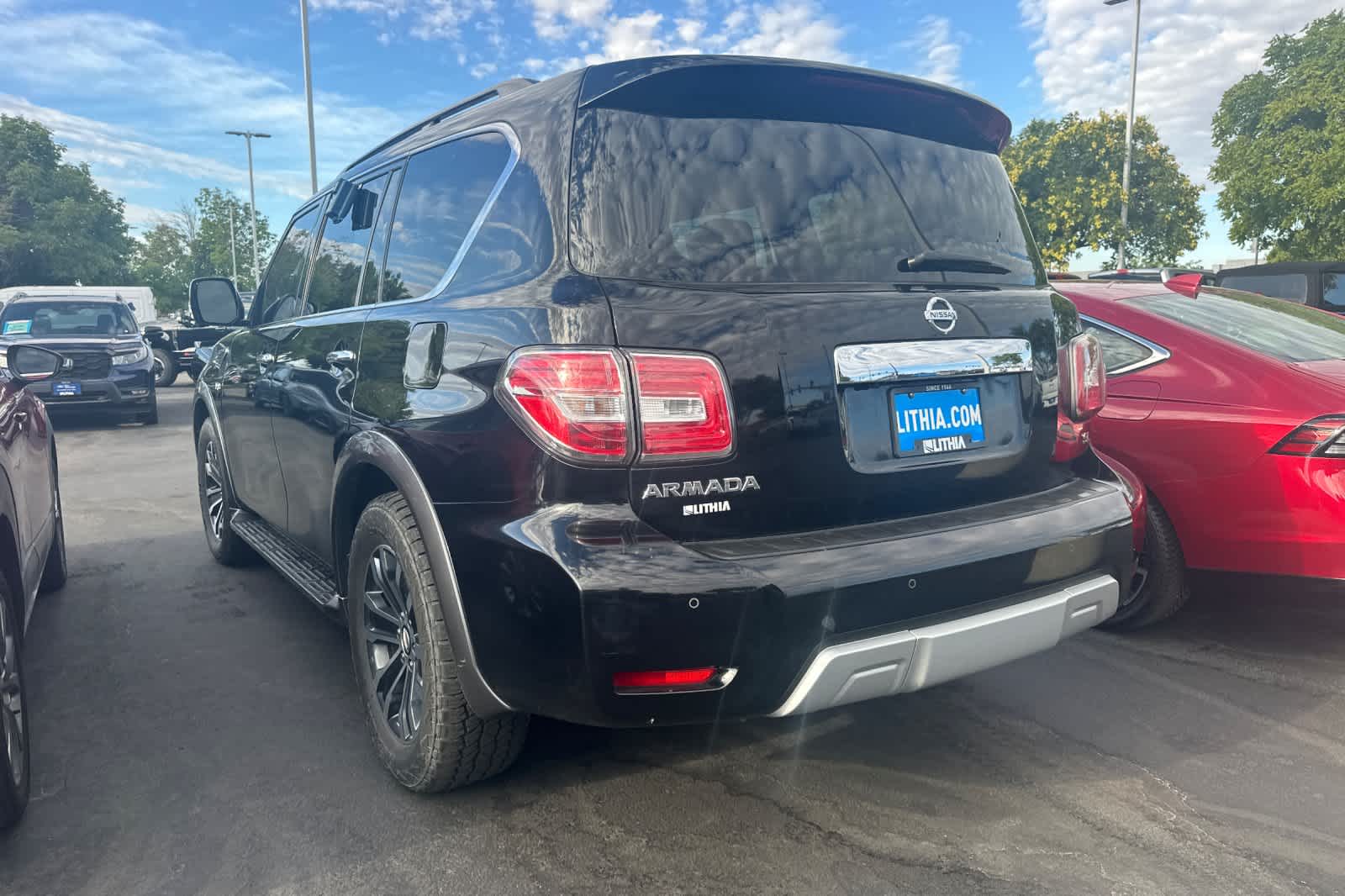 2018 Nissan Armada SL photo 2