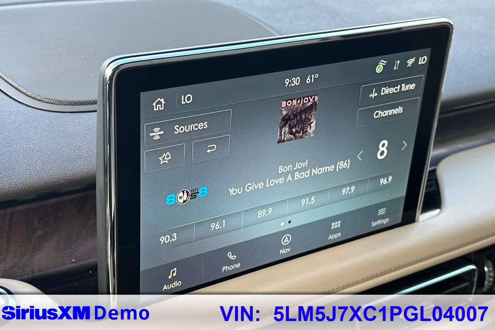 Thumbnail: 2023 Lincoln Aviator - 28