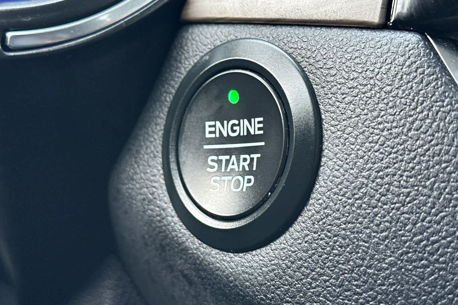 Thumbnail: 2020 Ford Escape - 23