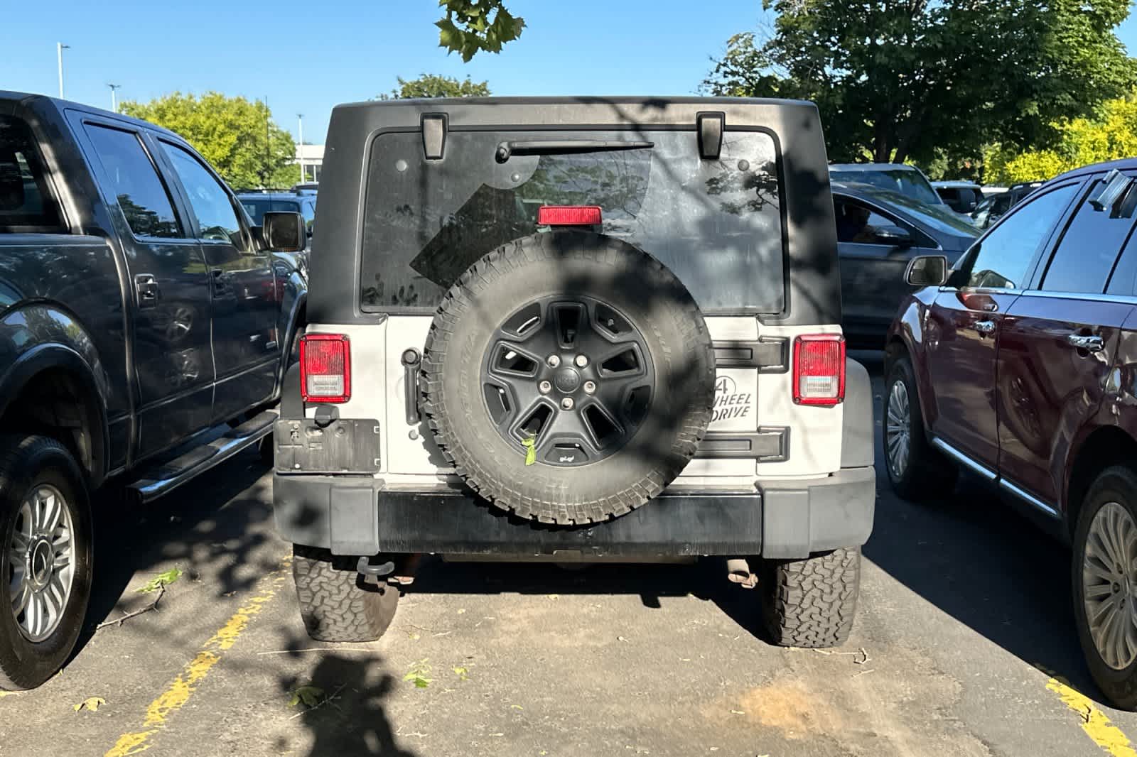 Thumbnail: 2016 Jeep Wrangler - 3