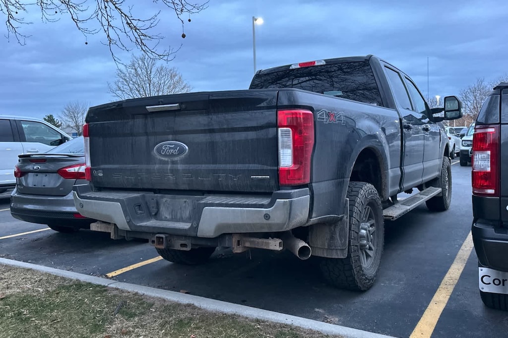 Used 2018 Ford F-250 Truck Crew Cab