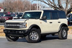 2025 Ford Bronco Badlands SUV