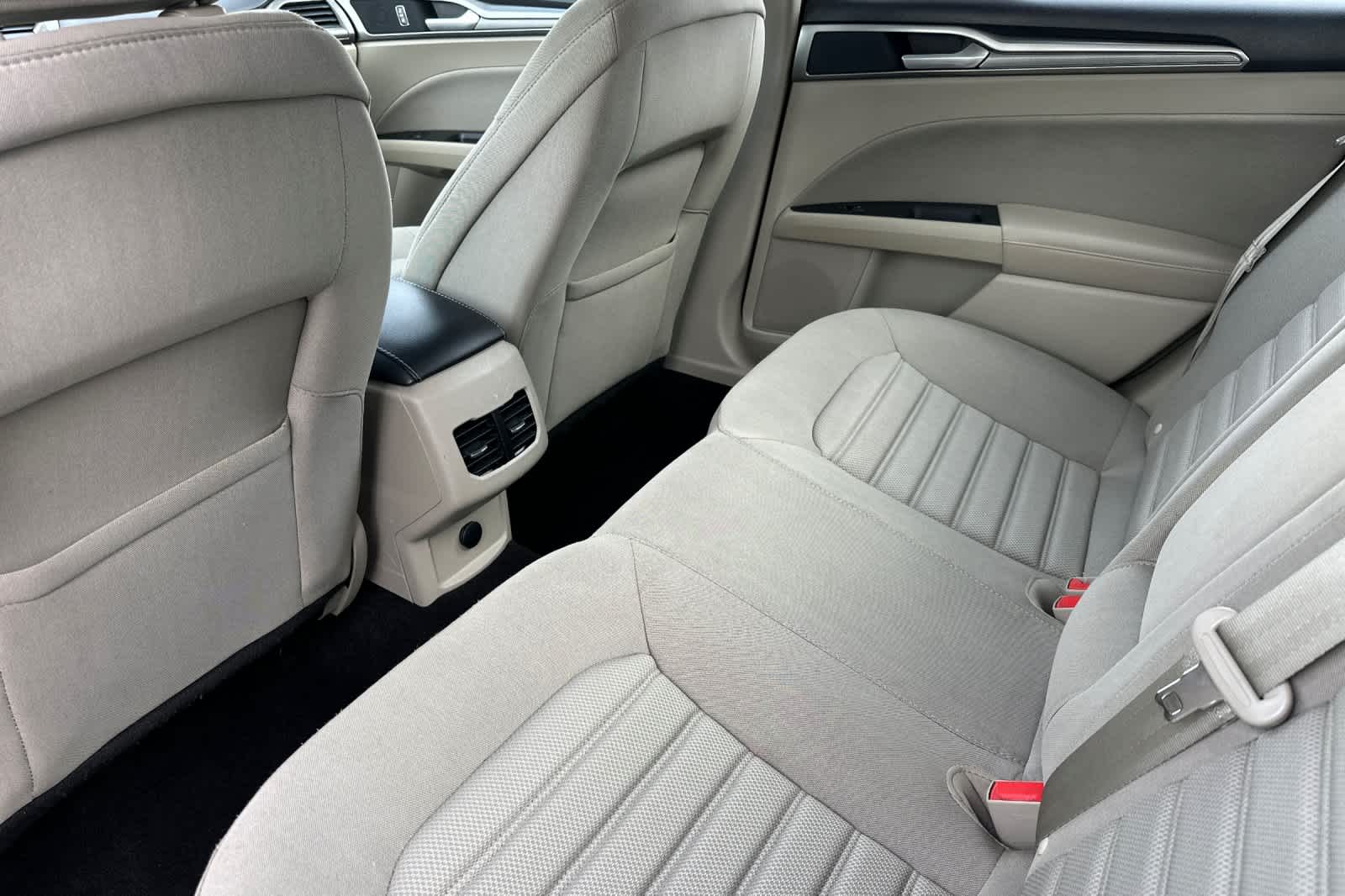 Thumbnail: 2019 Ford Fusion - 4