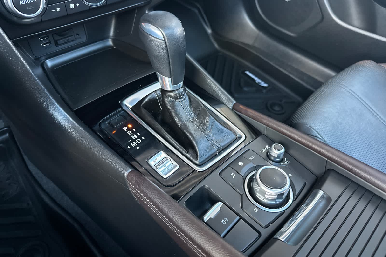 Thumbnail: 2018 Mazda Mazda3 - 21