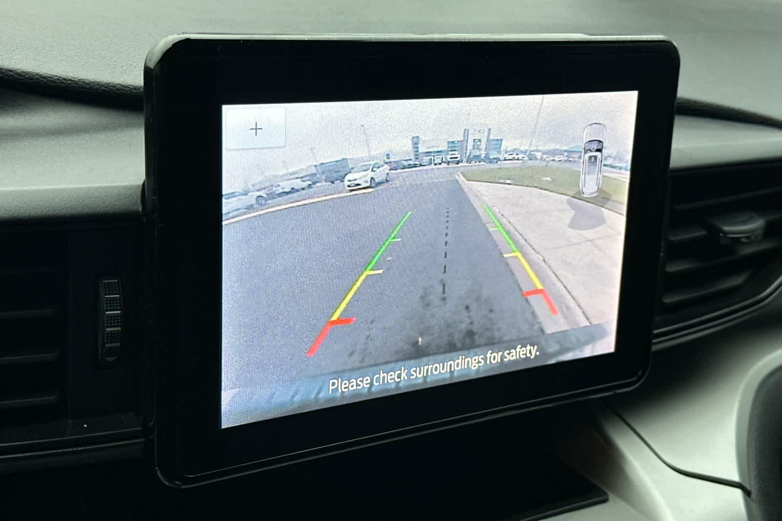 Thumbnail: 2022 Ford Explorer - 20