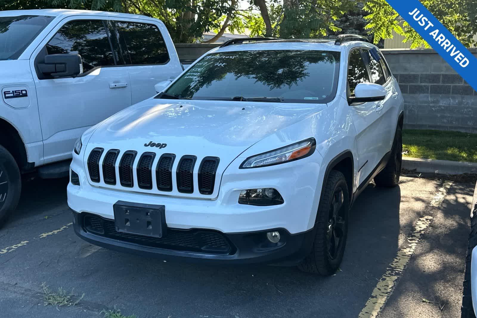 Thumbnail: 2017 Jeep Cherokee - 1