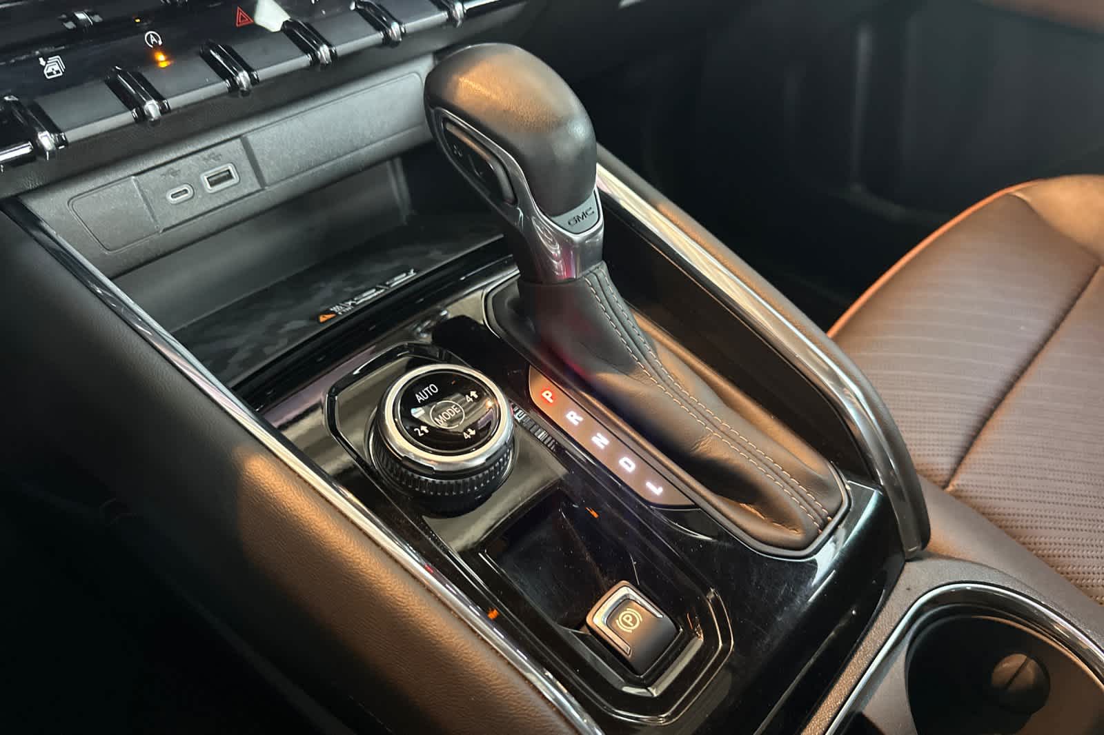 Thumbnail: 2023 GMC Canyon - 20