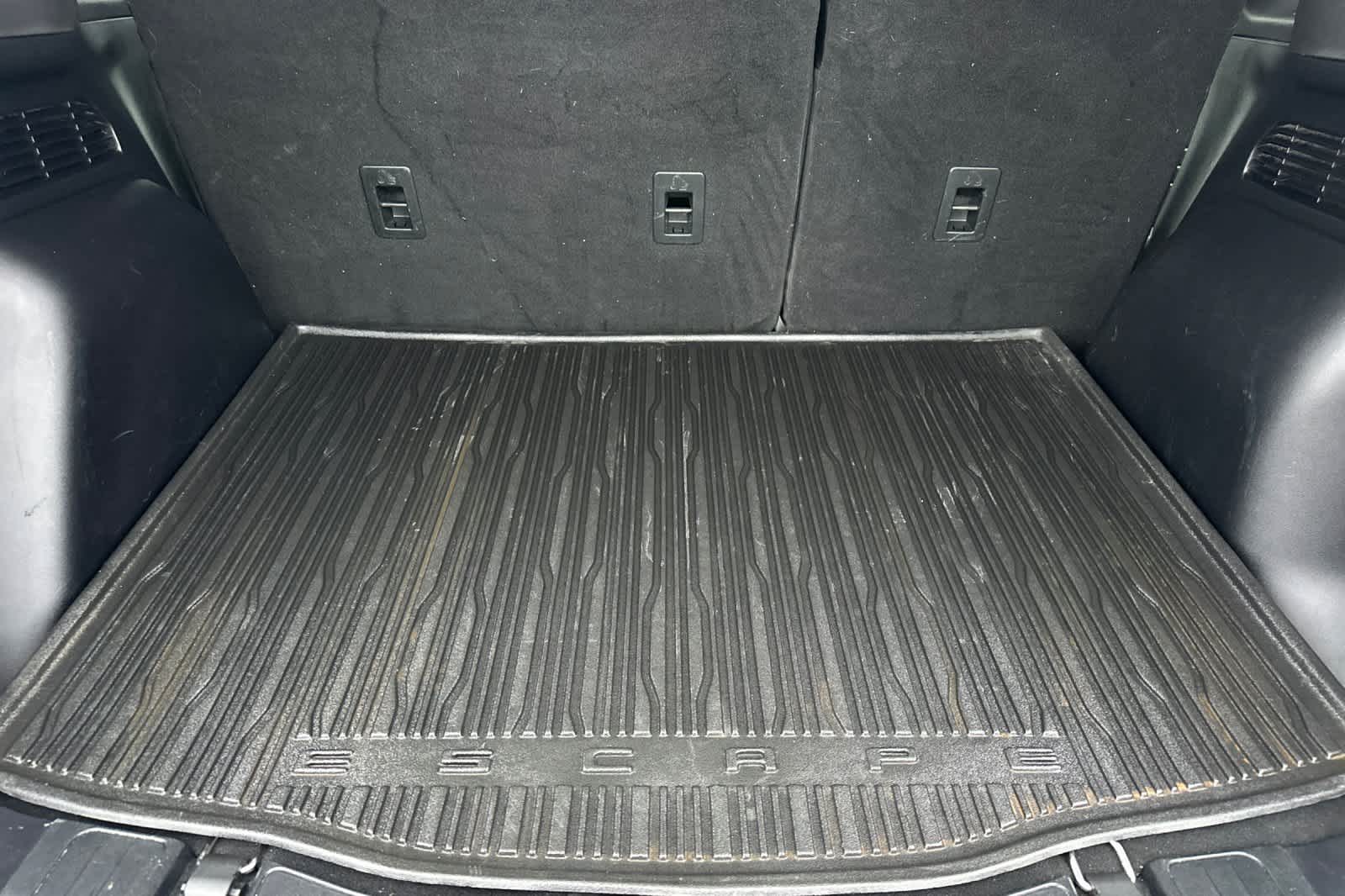 Thumbnail: 2022 Ford Escape - 15