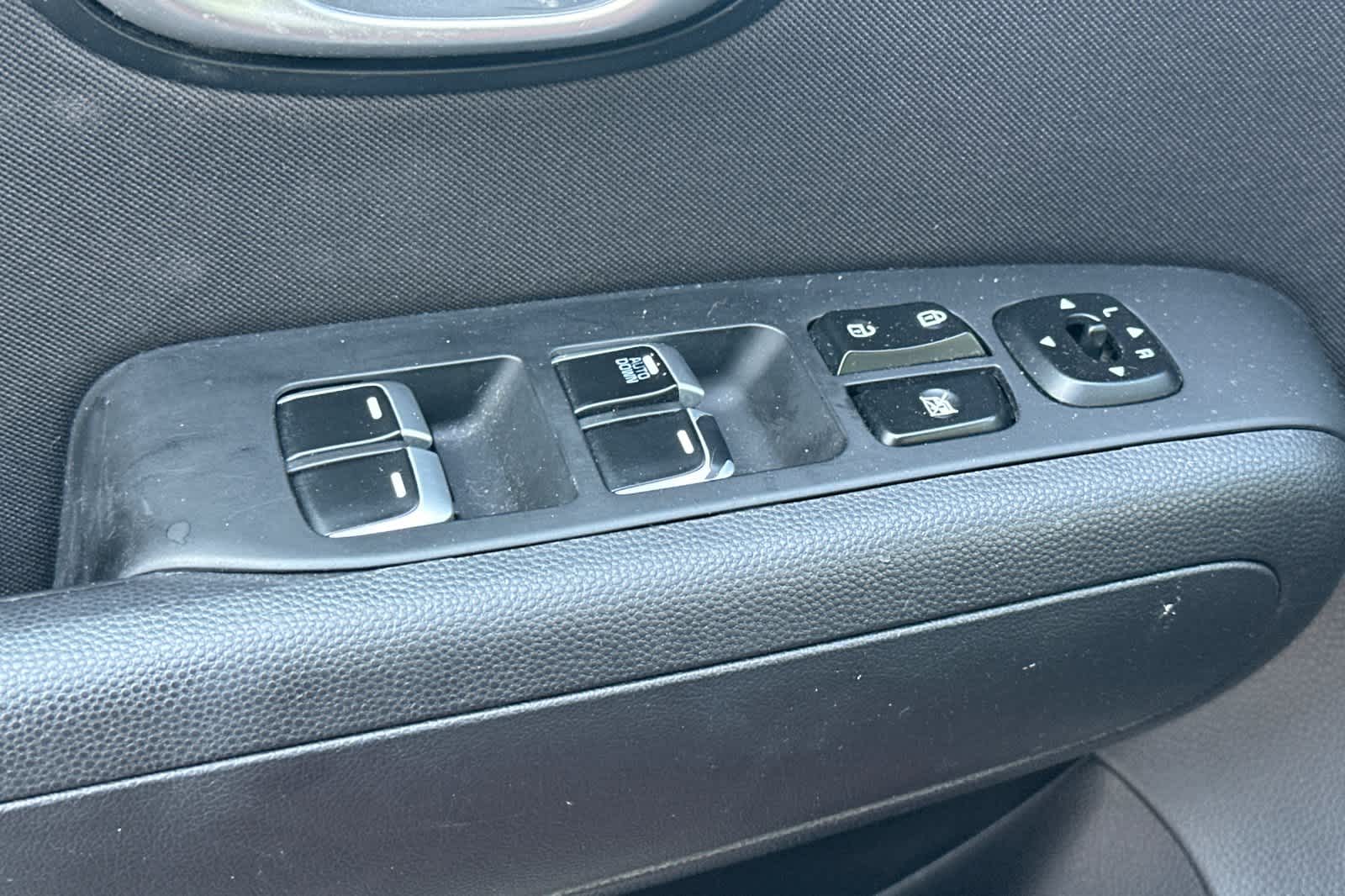 Thumbnail: 2019 Kia Soul - 13