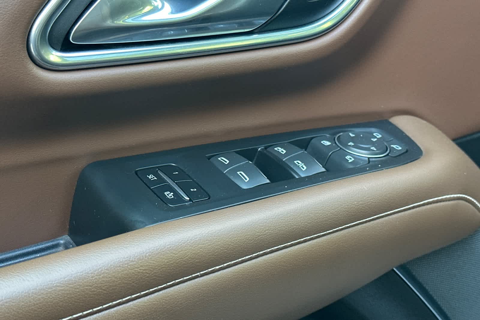 Thumbnail: 2021 Chevrolet Tahoe - 13