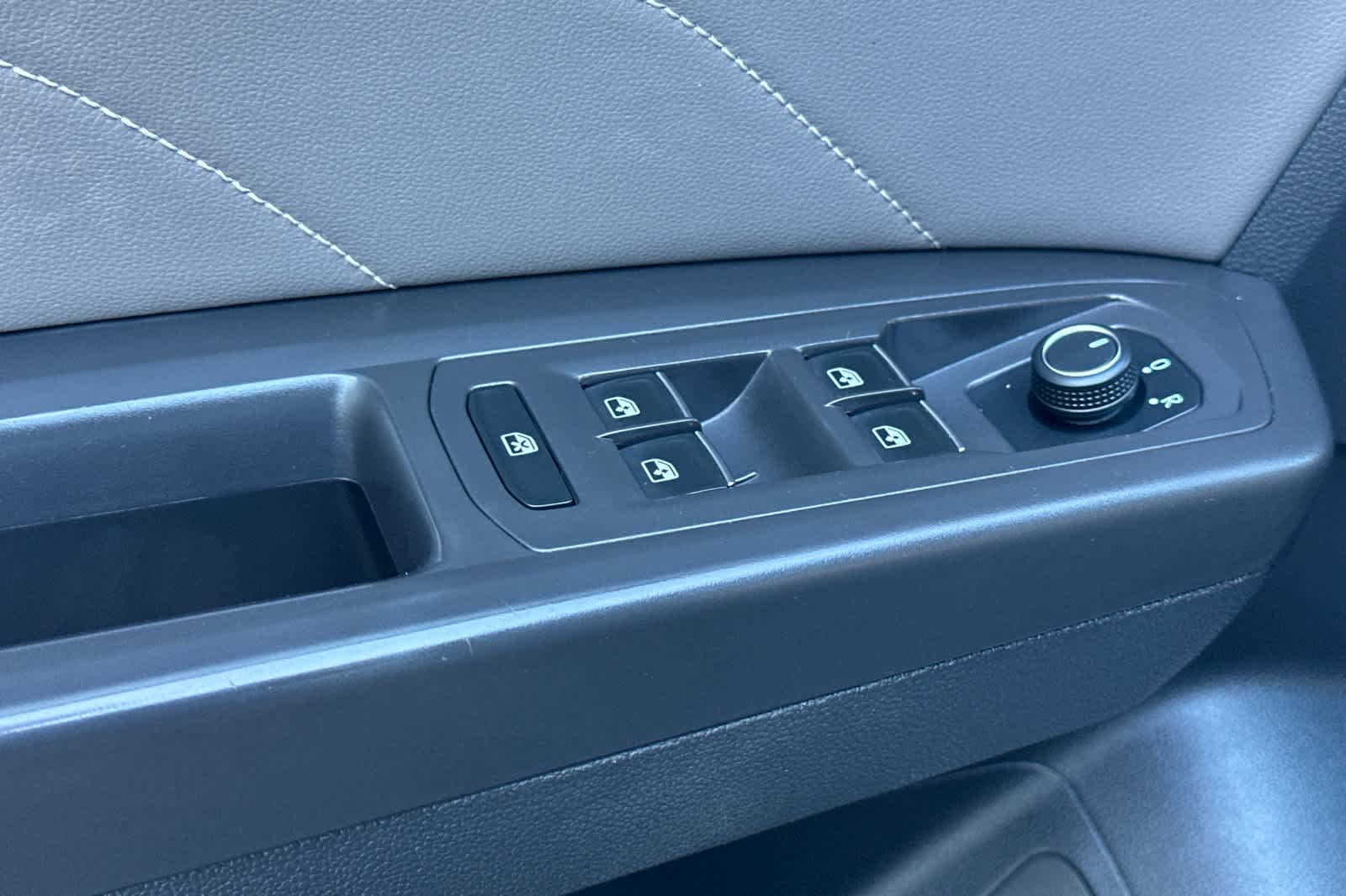 Thumbnail: 2022 Volkswagen Atlas - 13