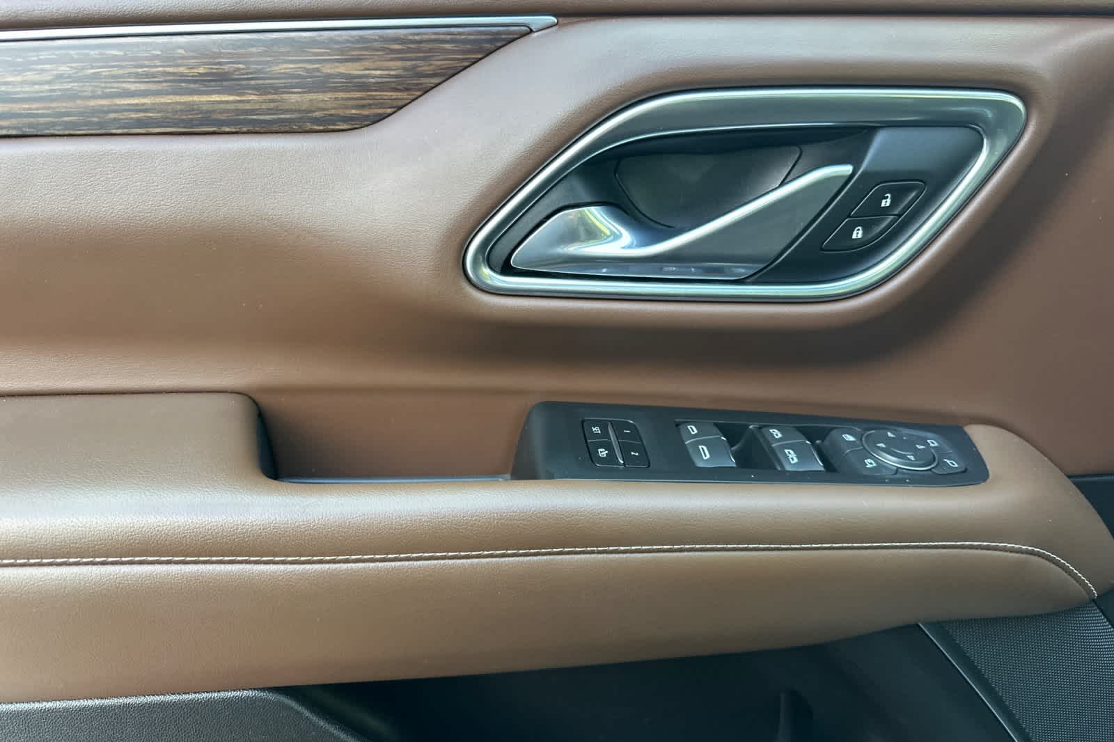 Thumbnail: 2021 Chevrolet Tahoe - 12