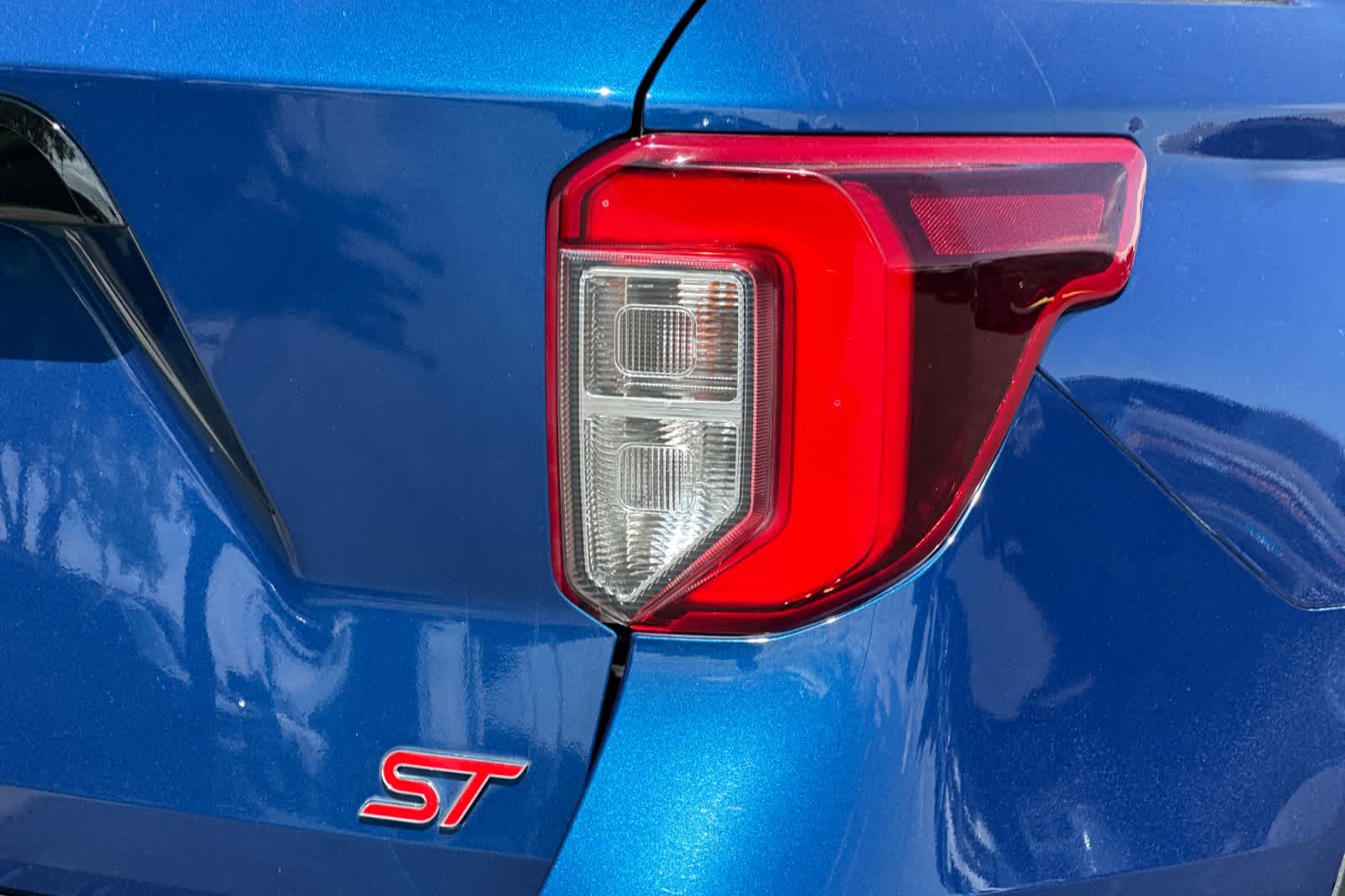 Thumbnail: 2021 Ford Explorer - 28