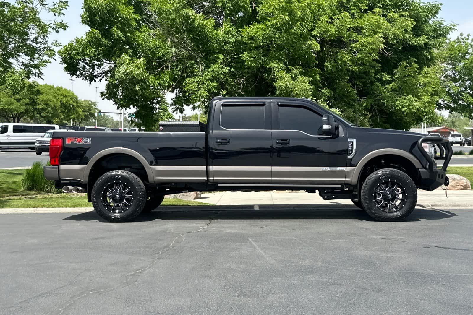 Thumbnail: 2022 Ford F-350 - 8