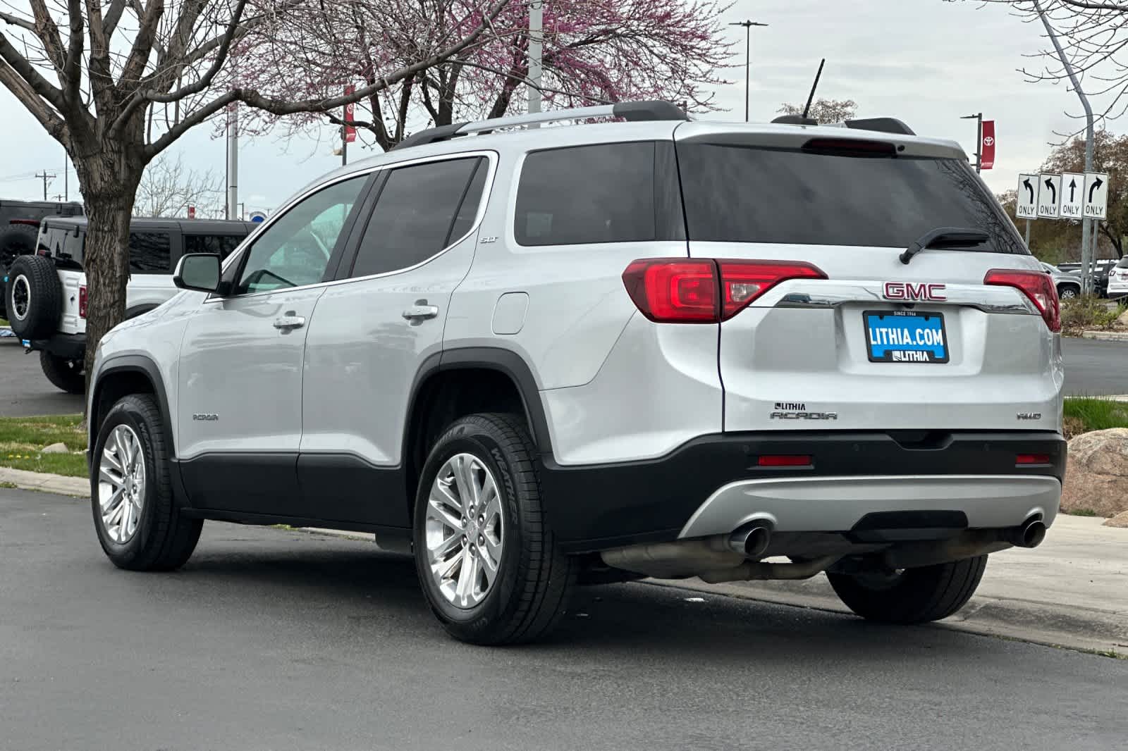 Thumbnail: 2018 GMC Acadia - 6