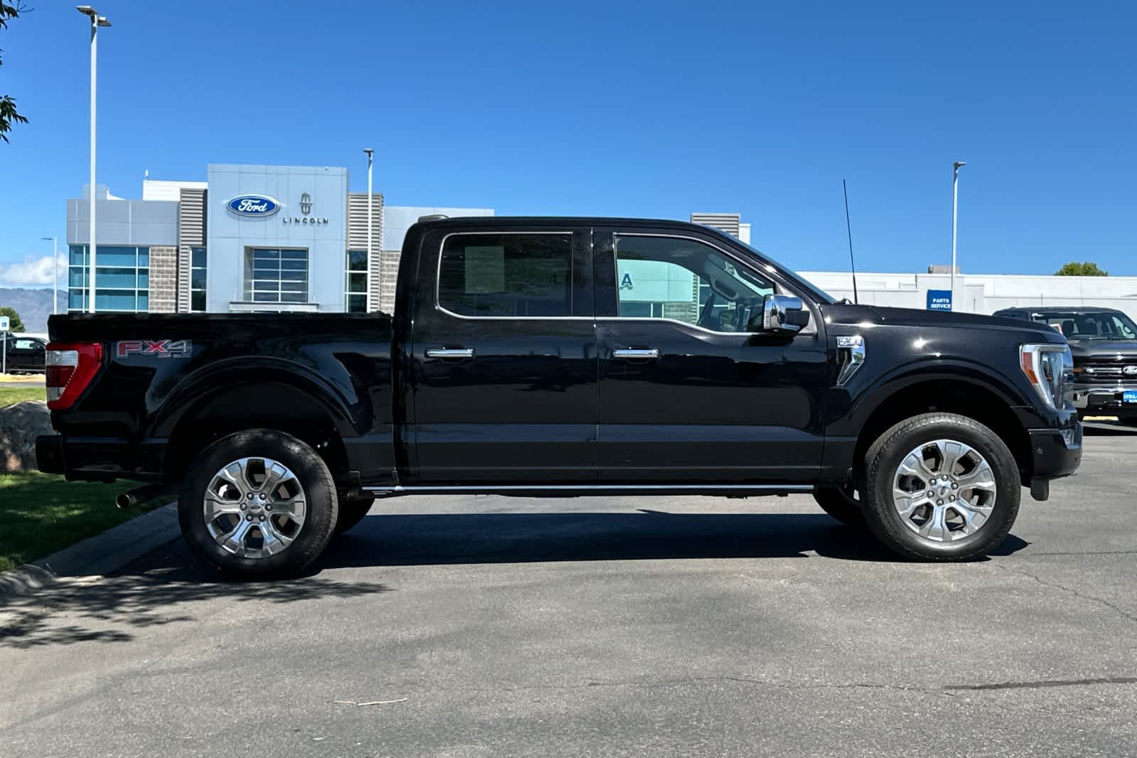 2022 Ford F-150 Platinum 8