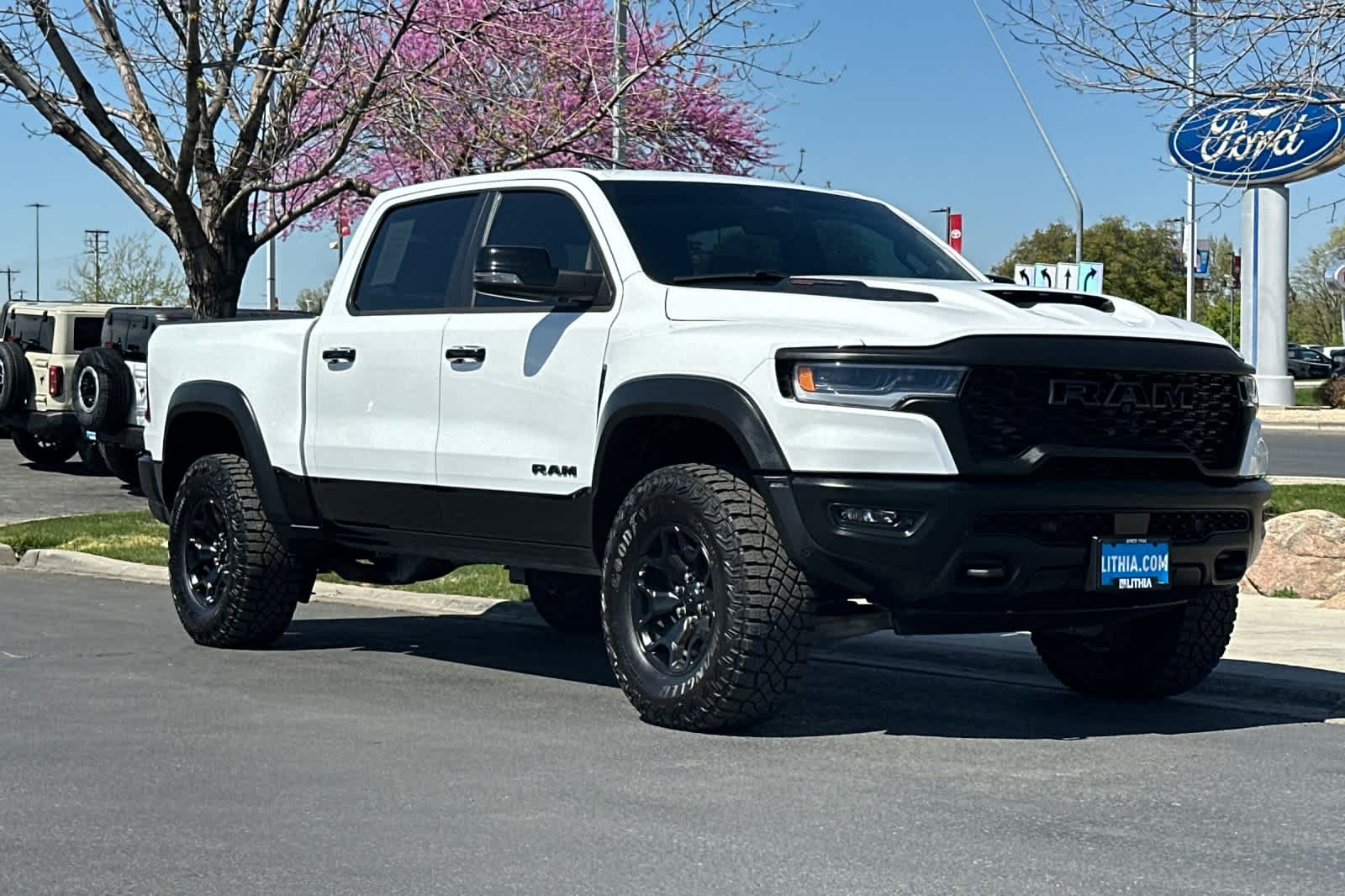 Thumbnail: 2025 RAM 1500 - 9