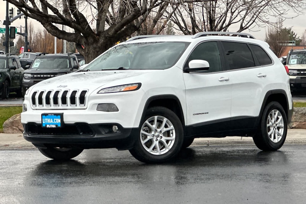 Used 2017 Jeep Cherokee Latitude 4x4 SUV