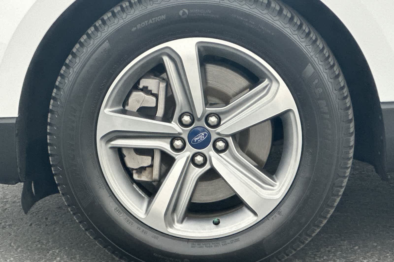 Thumbnail: 2022 Ford Edge - 27