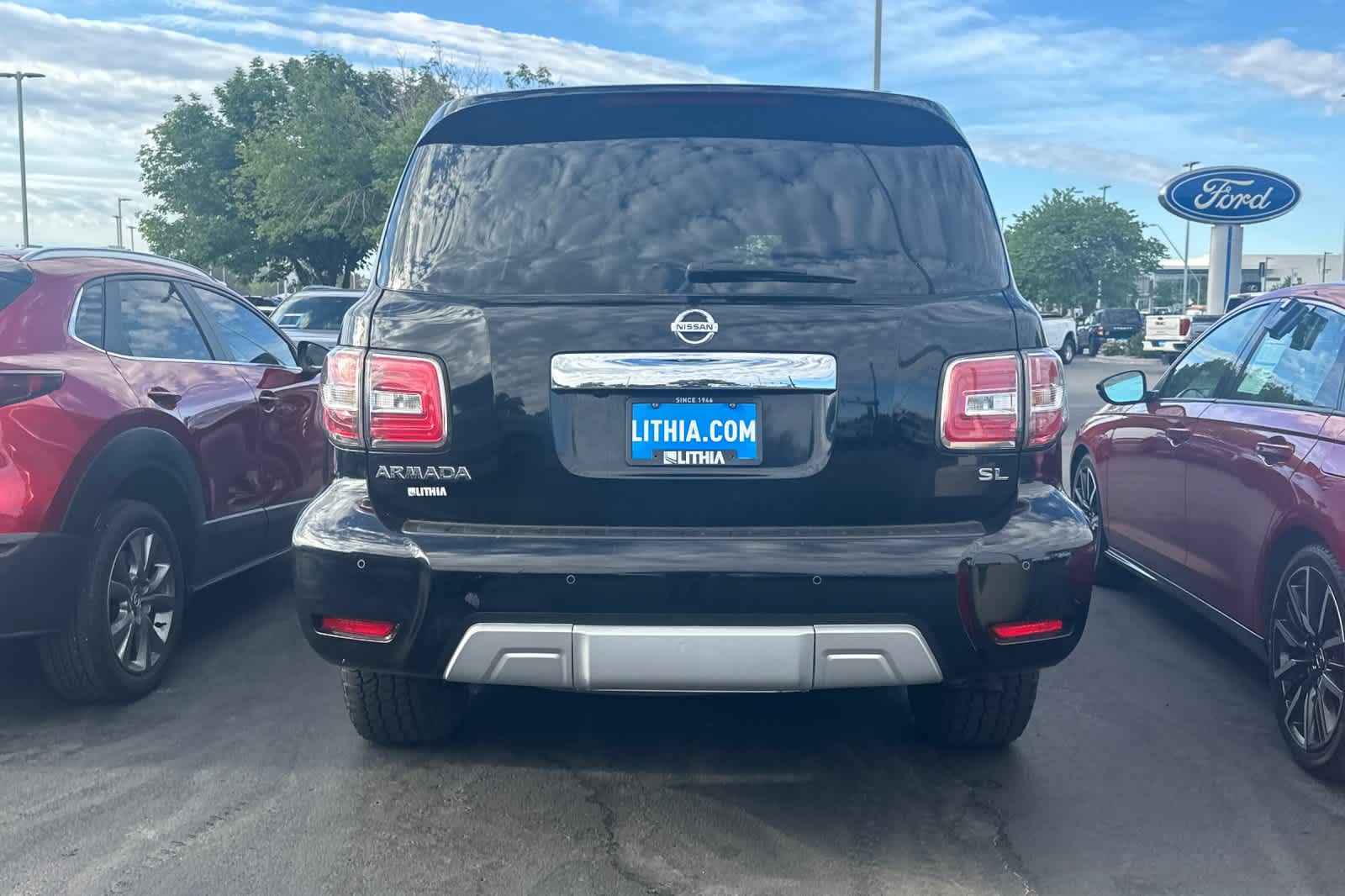 2018 Nissan Armada SL photo 3