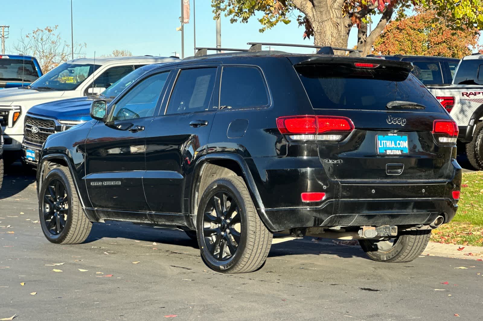 Thumbnail: 2018 Jeep Grand Cherokee - 6
