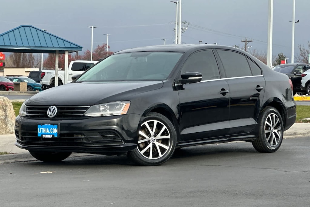Used 2017 Volkswagen Jetta 1.4T SE Sedan