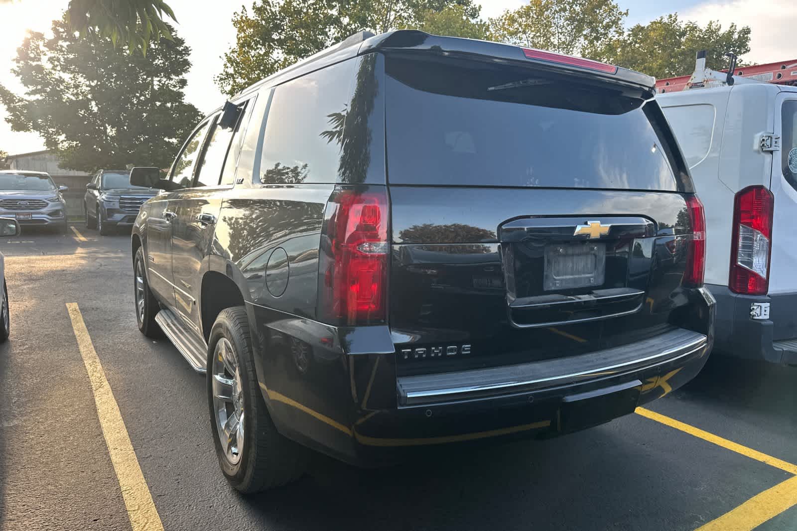 Thumbnail: 2015 Chevrolet Tahoe - 3