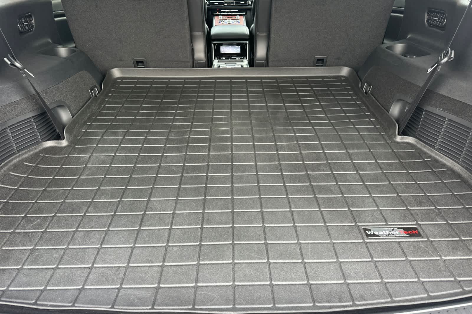 Thumbnail: 2023 Lincoln Aviator - 15