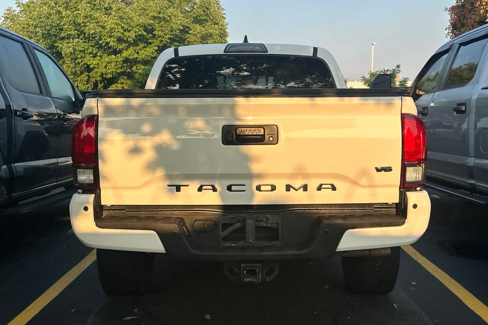 Thumbnail: 2019 Toyota Tacoma - 4