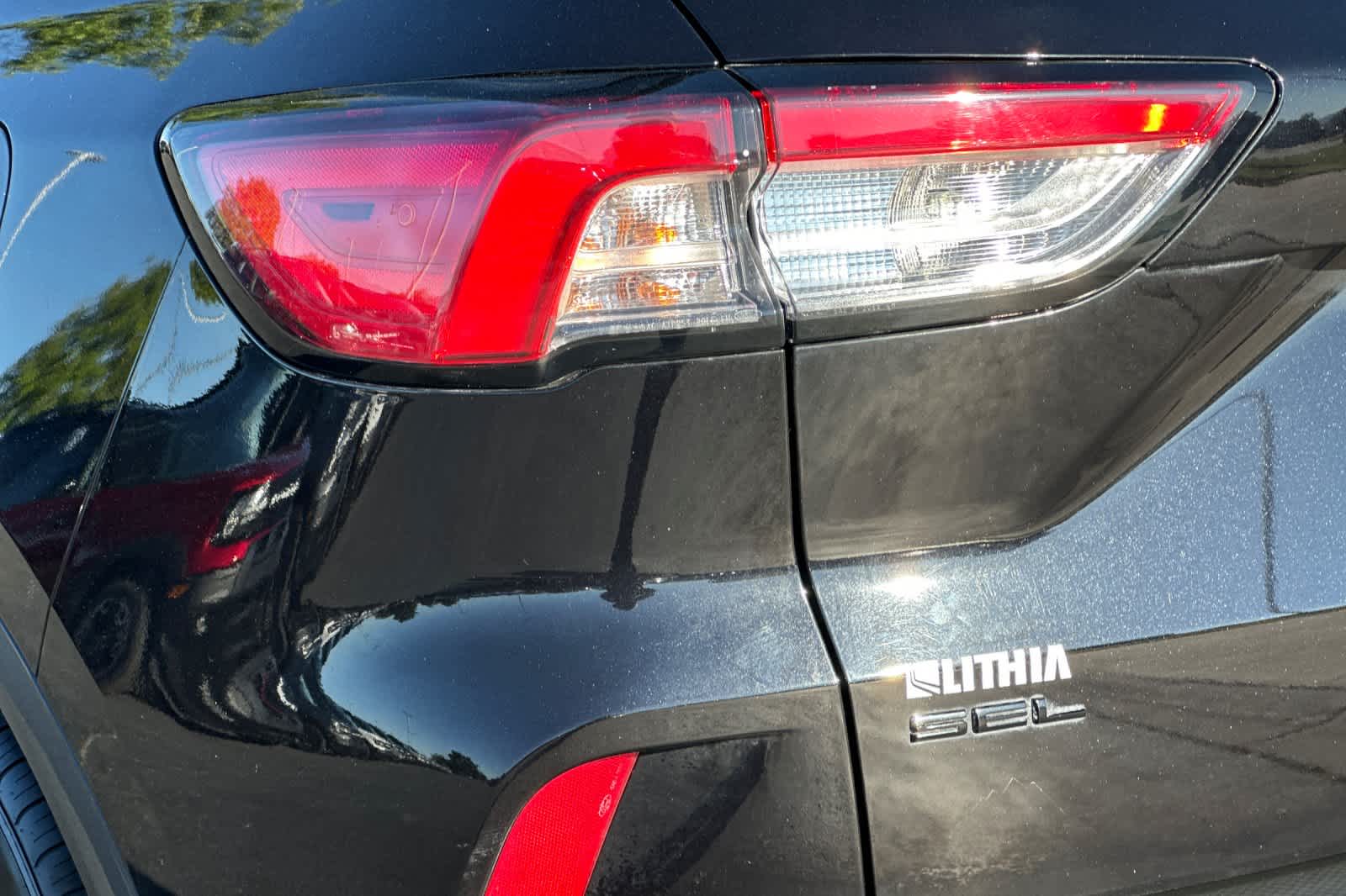 Thumbnail: 2022 Ford Escape - 28