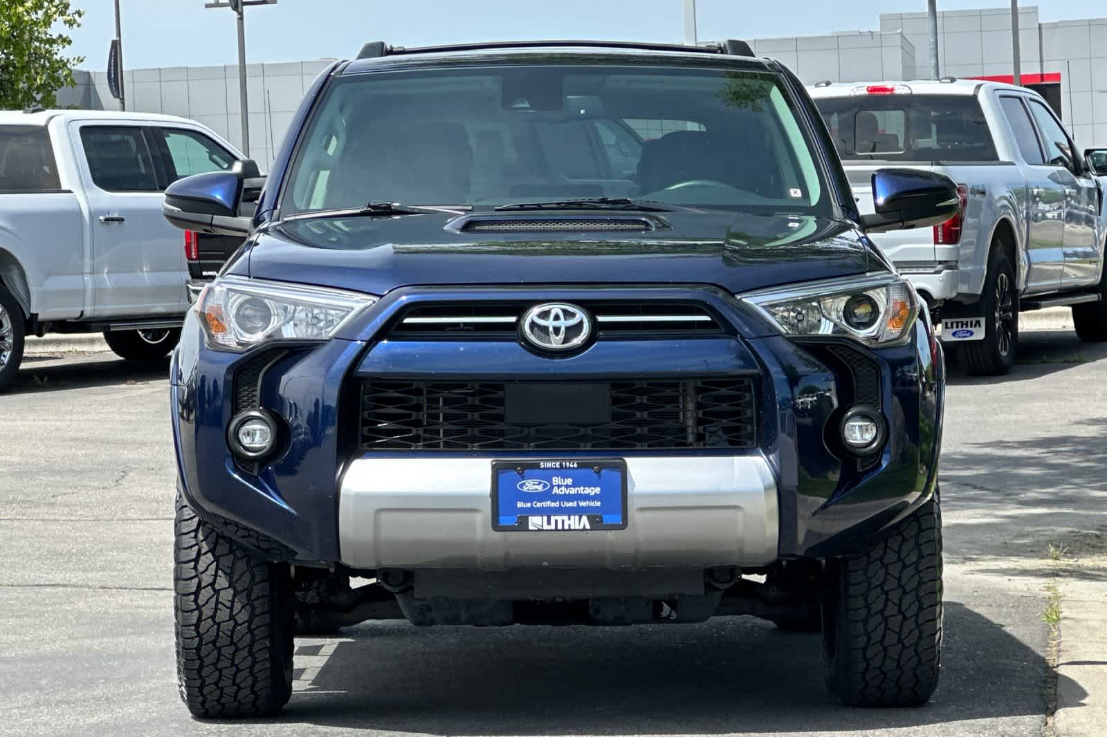 Thumbnail: 2022 Toyota 4Runner - 10