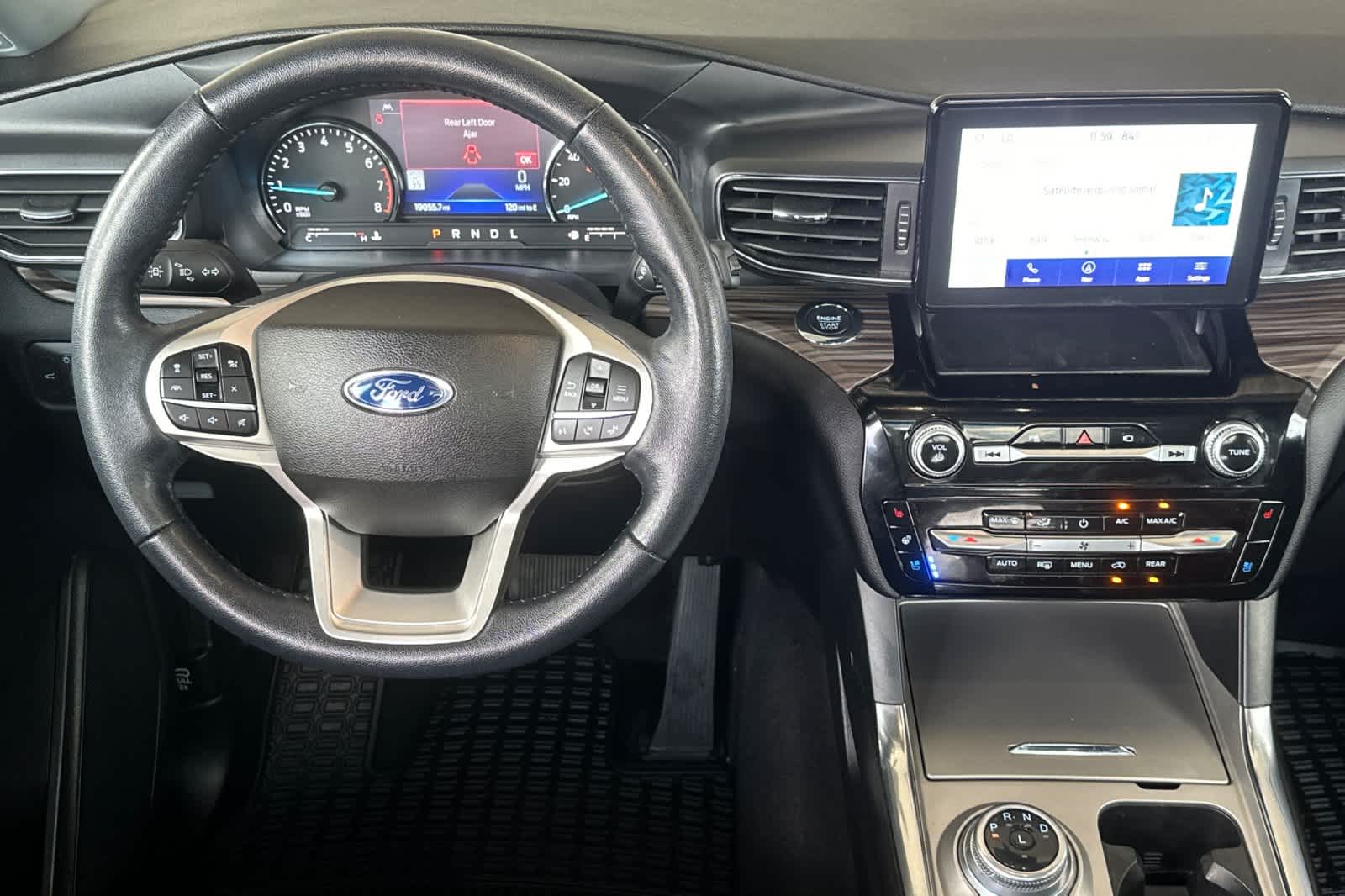 Thumbnail: 2022 Ford Explorer - 14