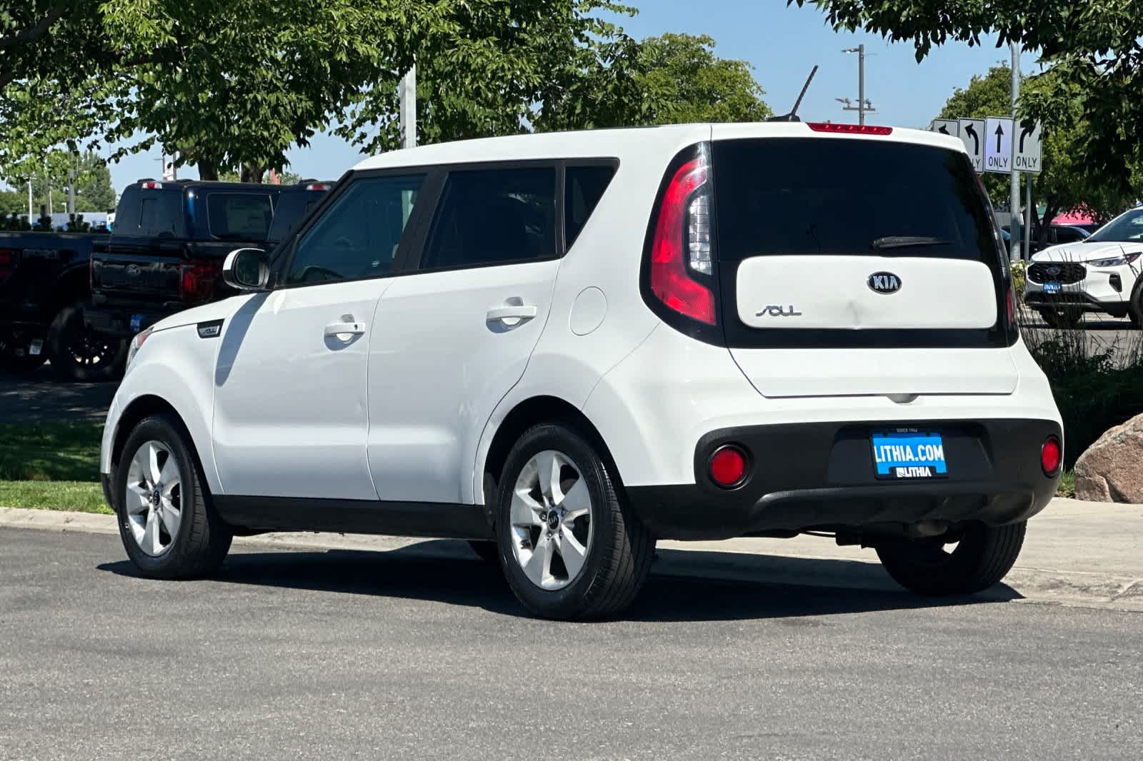 Thumbnail: 2017 Kia Soul - 6