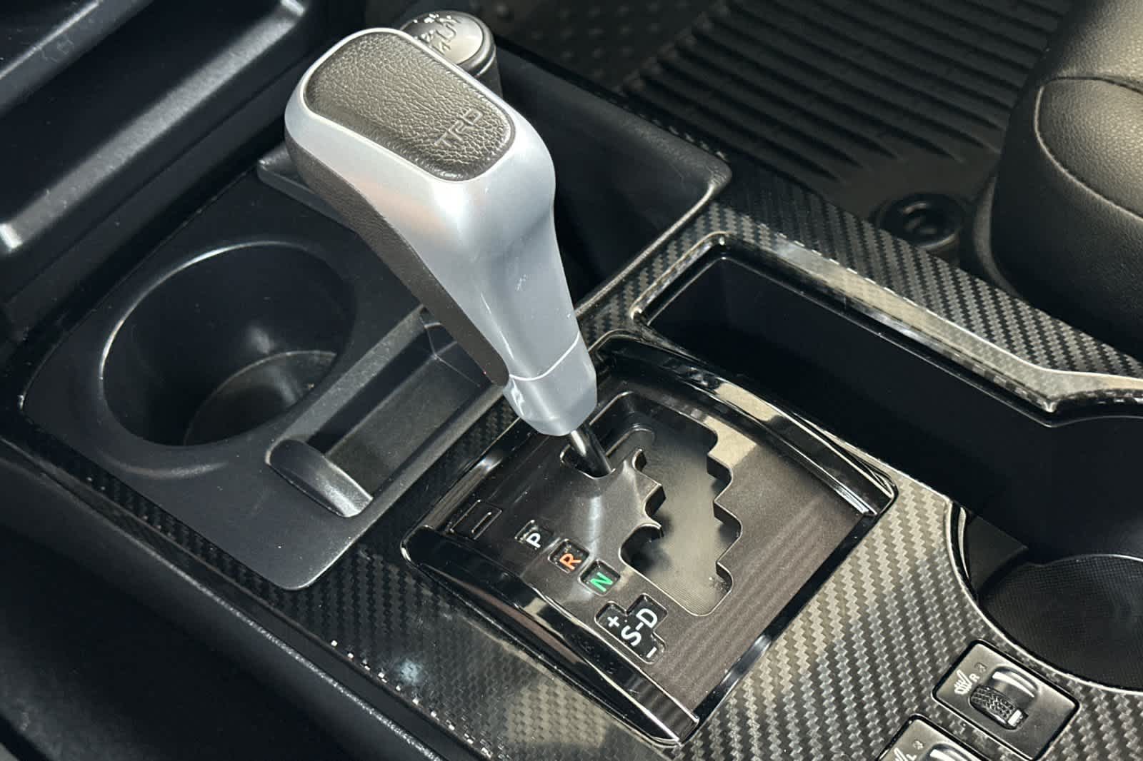 Thumbnail: 2022 Toyota 4Runner - 22