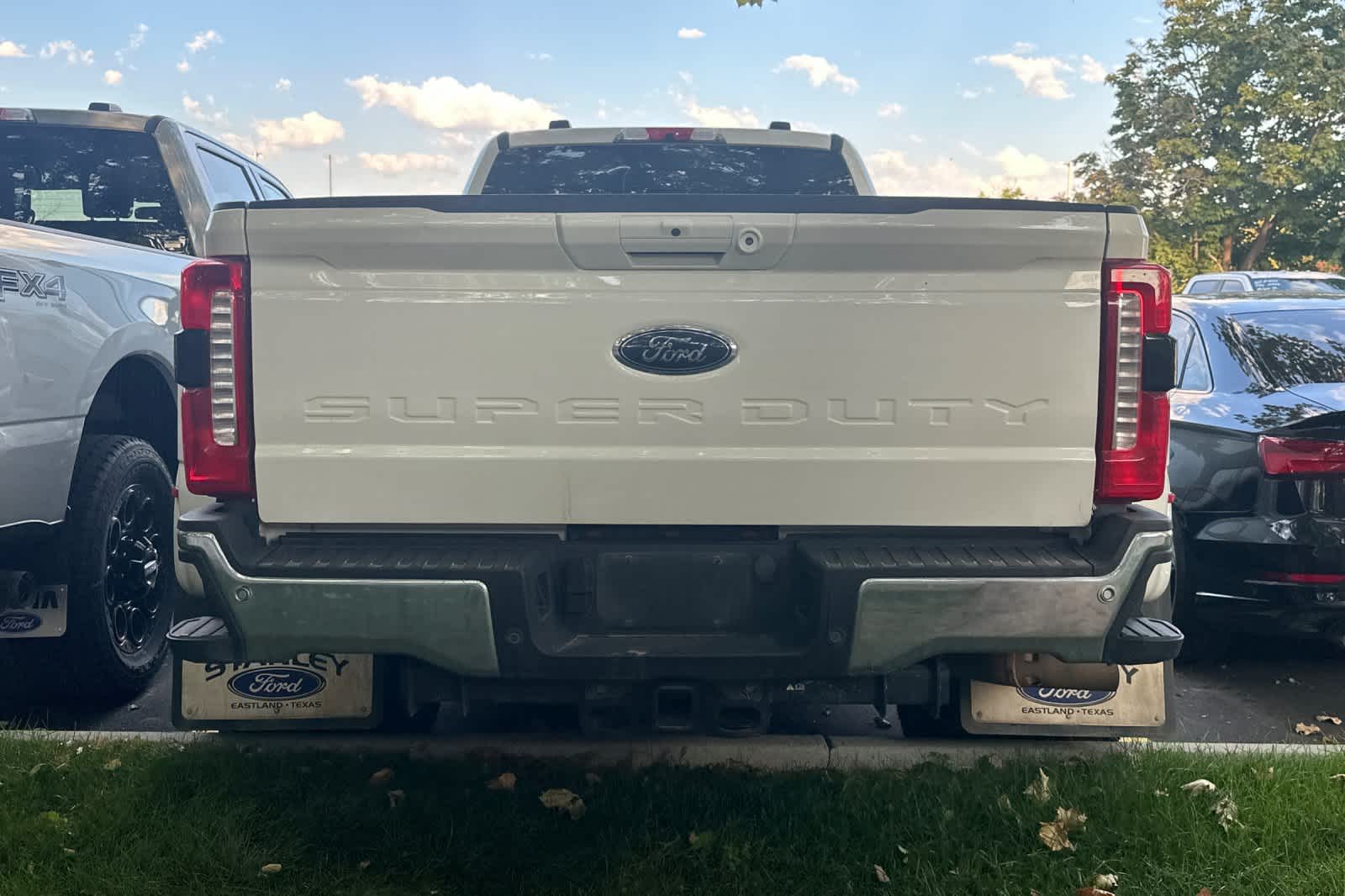 2023 Ford F-350 photo 4
