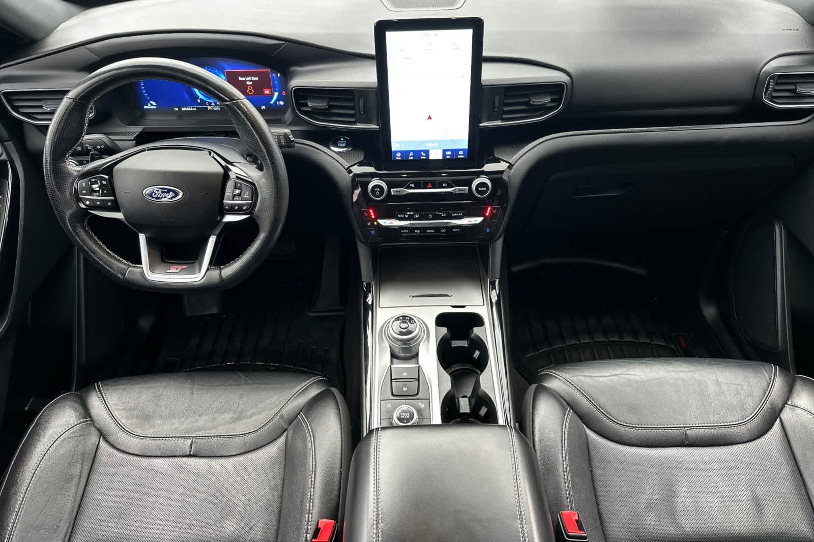 2021 Ford Explorer ST photo 3
