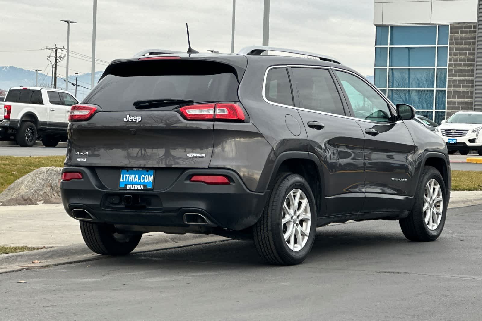 Thumbnail: 2018 Jeep Cherokee - 2